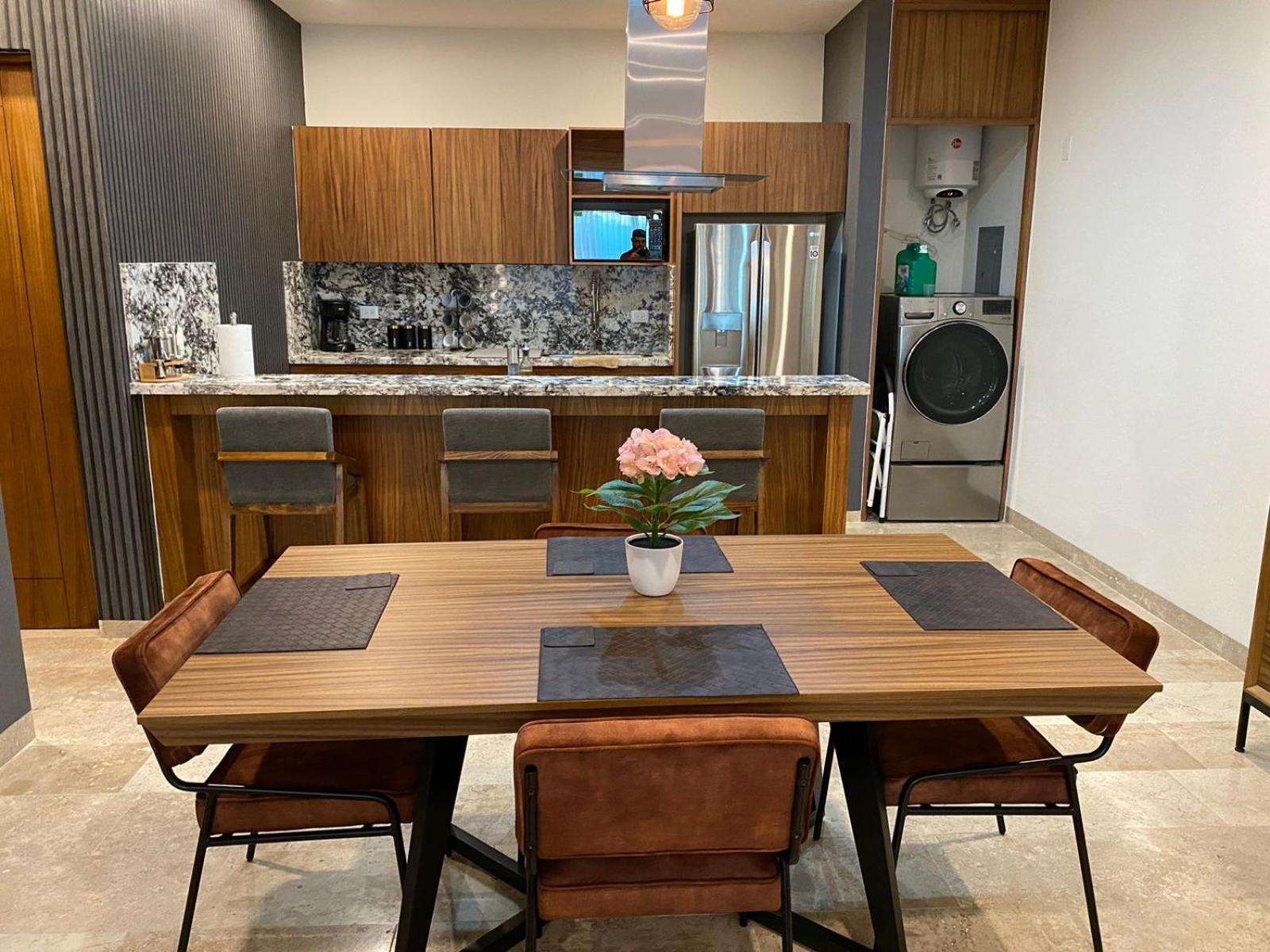 Luxury 2 Bedroom Apt 3 Min Away From The Boardwalk/Malecon Ла Пас Екстериор снимка